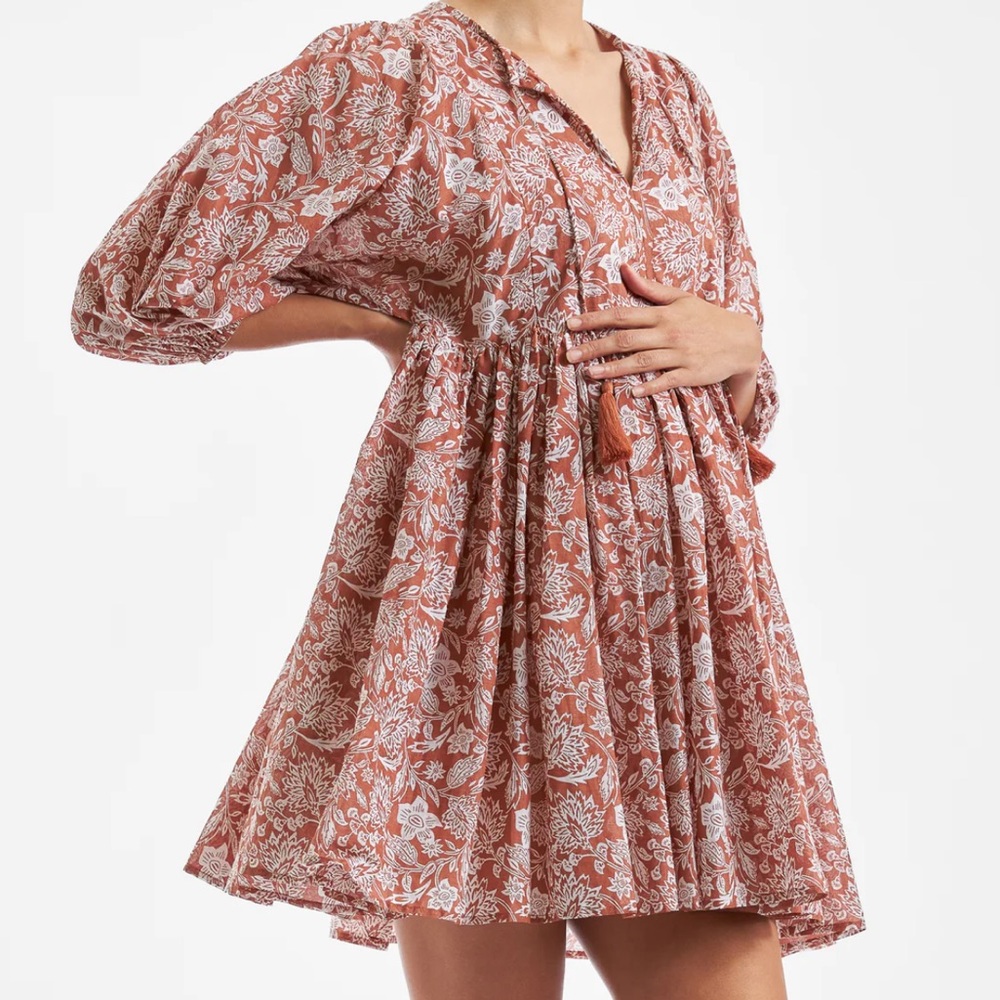 Ripe cali nursing dress NWT size Small amber white